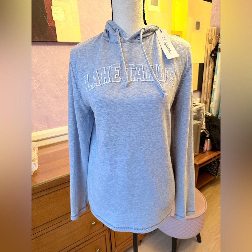 BARGAN BASEMENT! NWT Camp David Lake Tahoe Women's Light Grey Hoodie